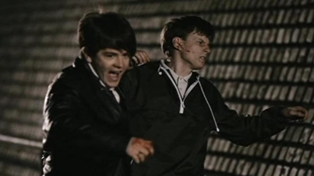 アウェイデイズの画像