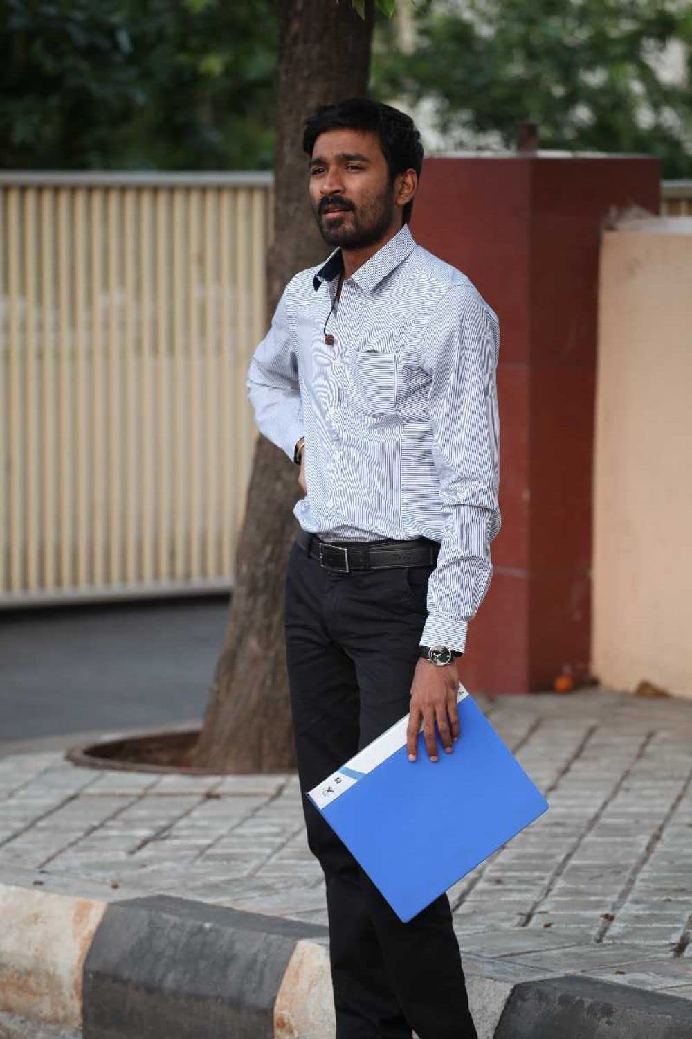 無職の大卒の画像