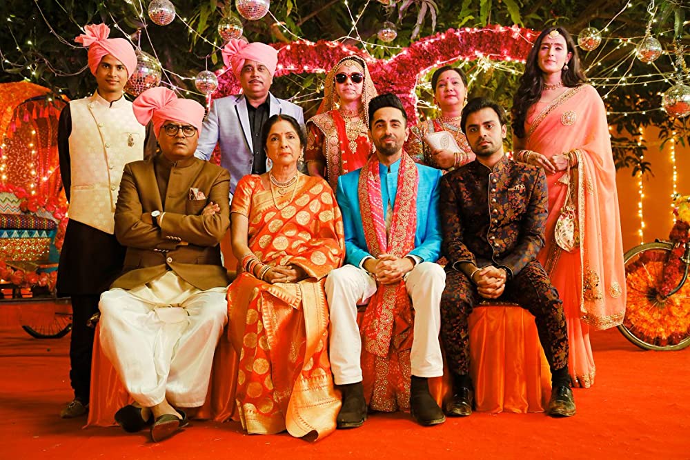 「結婚は慎重に！」Neena Gupta & Gajraj Rao & Maanvi Gagroo & アーユシュマーン・クラーナー & Jitendra Kumar & Pankhuri Awasthyの画像