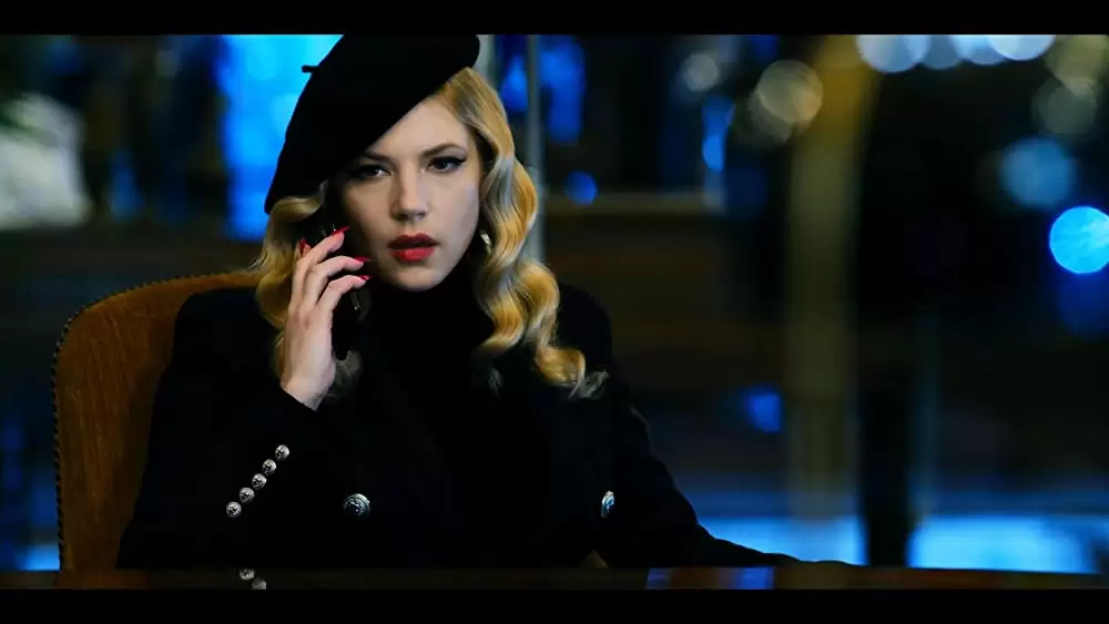 「ポーラー 狙われた暗殺者」キャサリン・ウィニックの画像