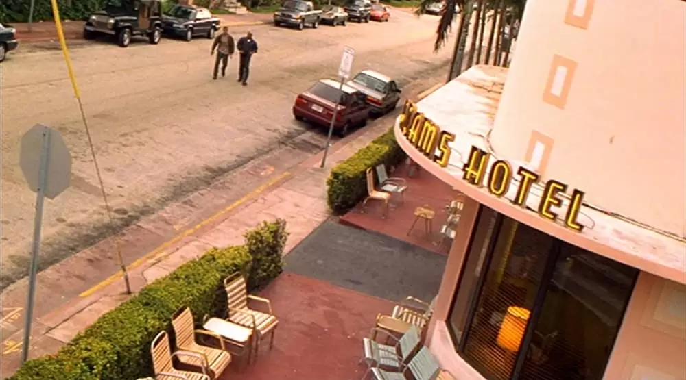 アウト・オブ・サイトの画像