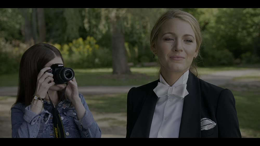 シンプル・フェイバーの画像