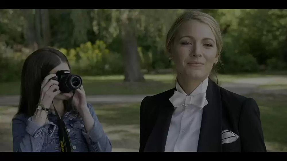 シンプル・フェイバーの画像