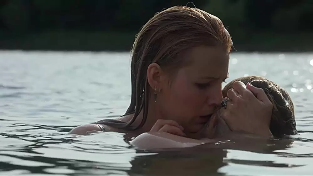 シンプル・フェイバーの画像