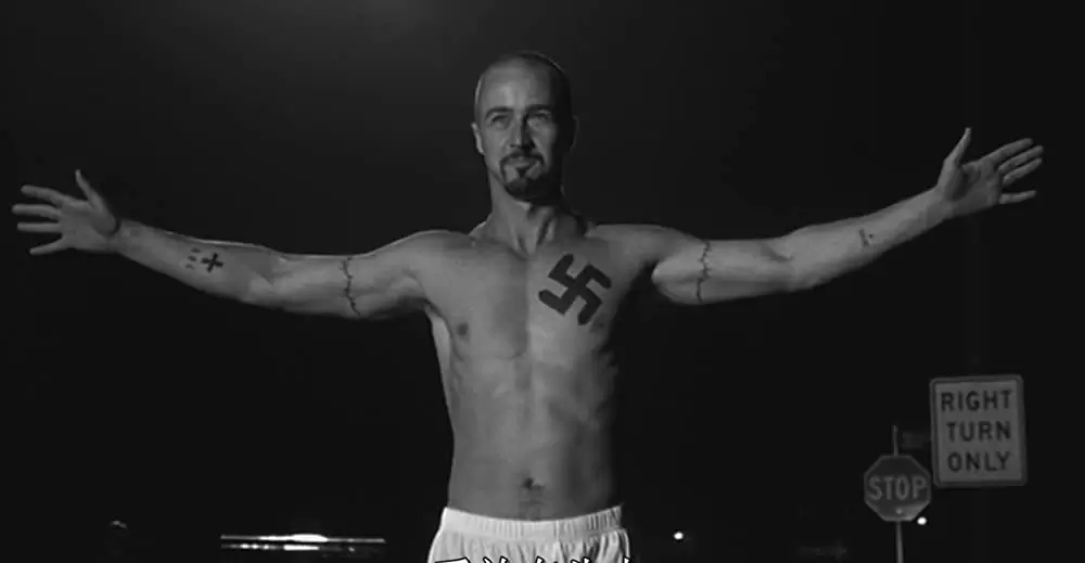 「アメリカン・ヒストリーX」エドワード・ノートンの画像