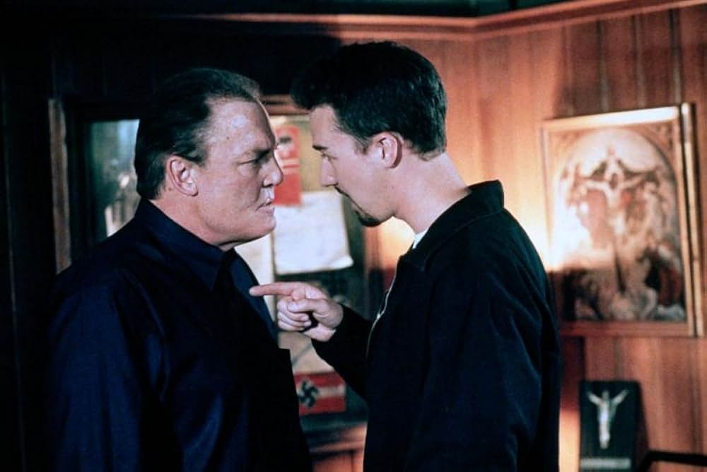 「アメリカン・ヒストリーX」の画像