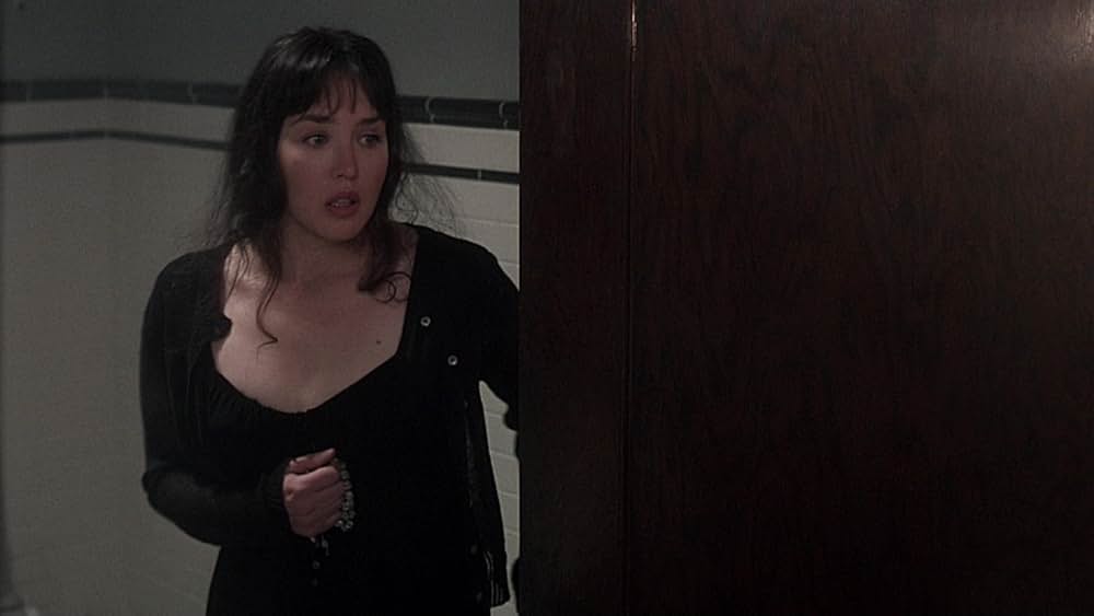 悪魔のような女の画像