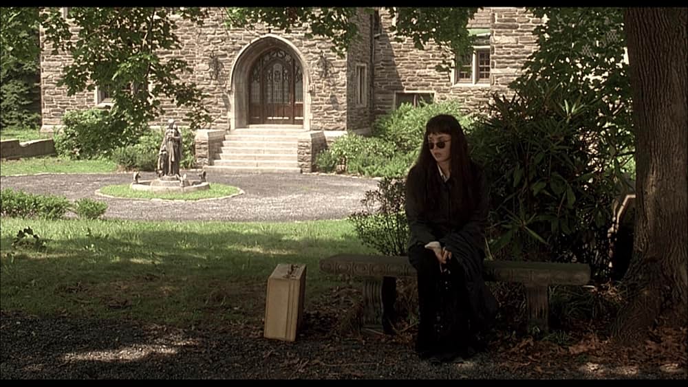 悪魔のような女の画像