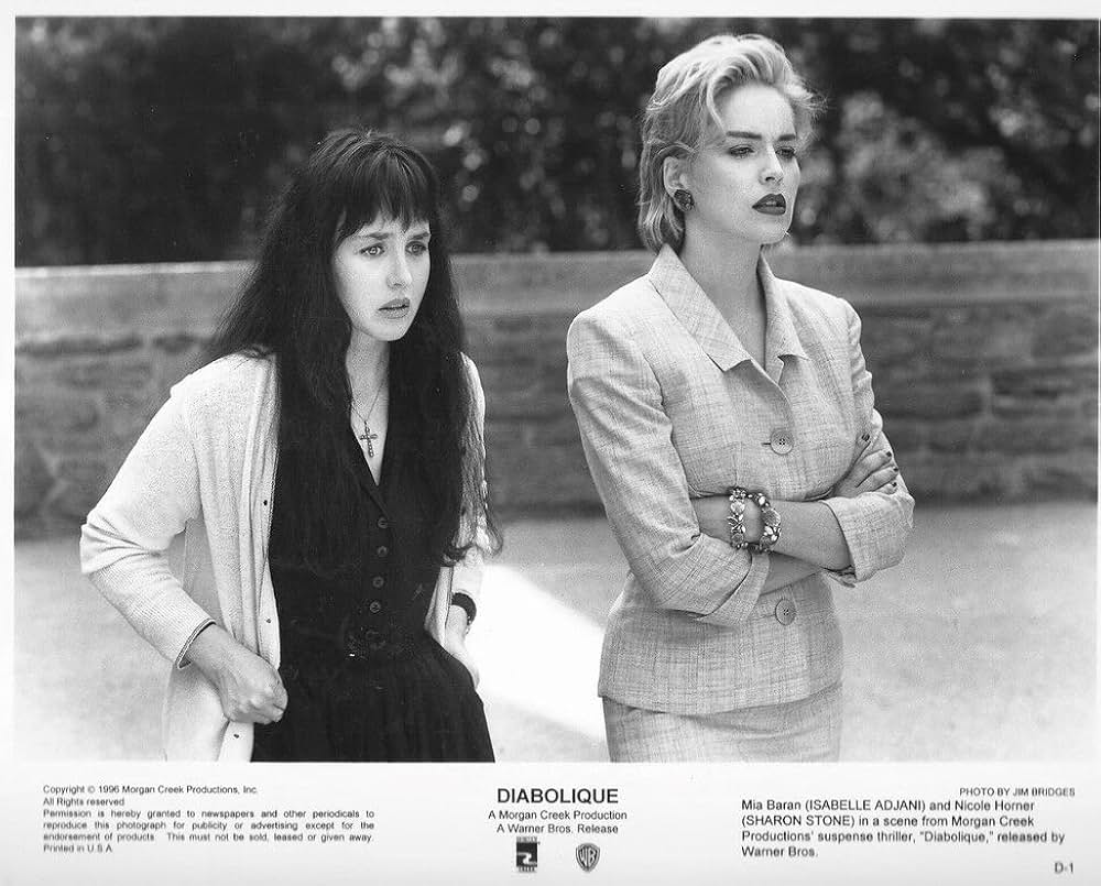 悪魔のような女の画像