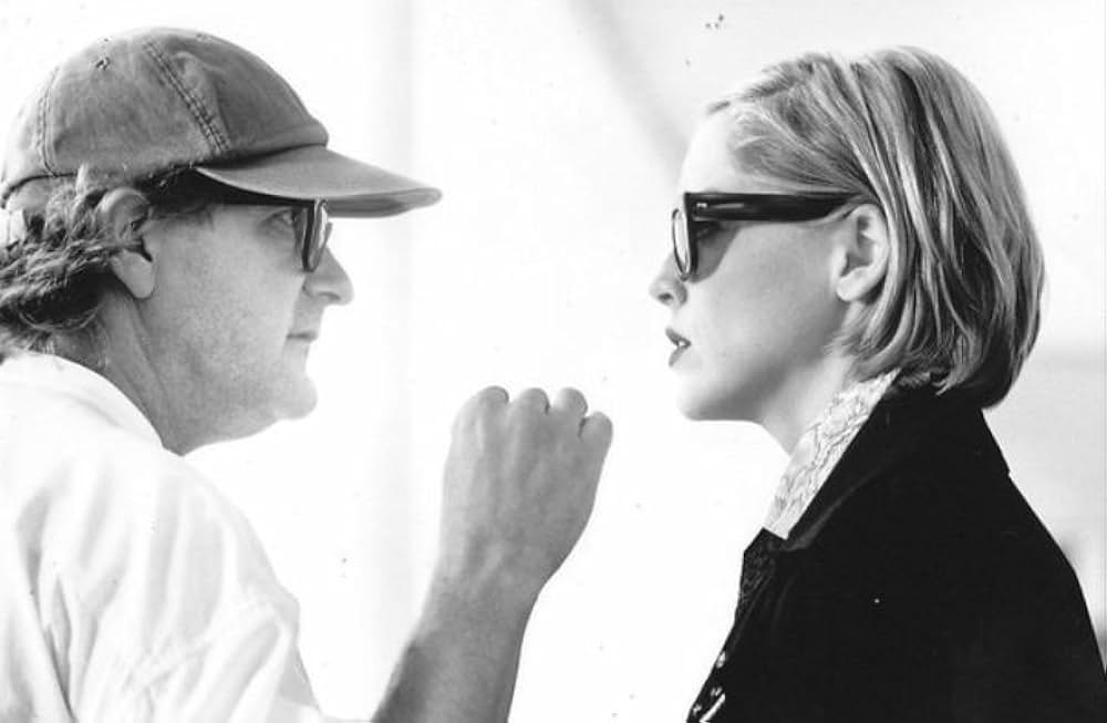 悪魔のような女の画像