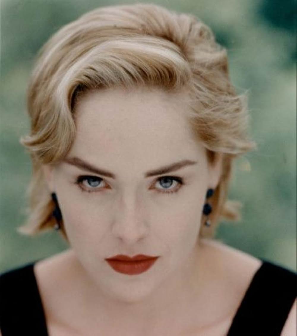 悪魔のような女の画像