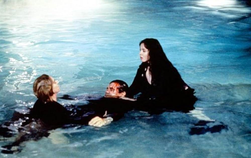 悪魔のような女の画像