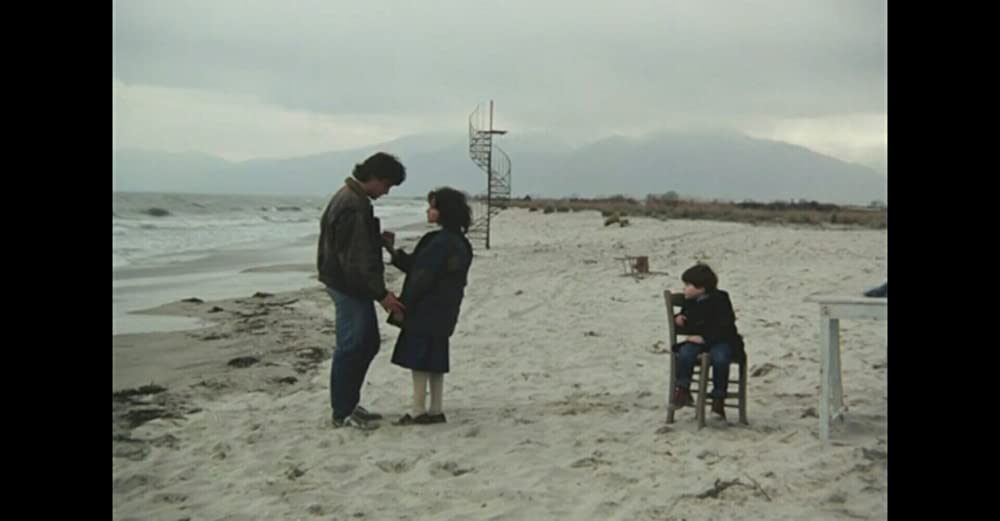 霧の中の風景の画像