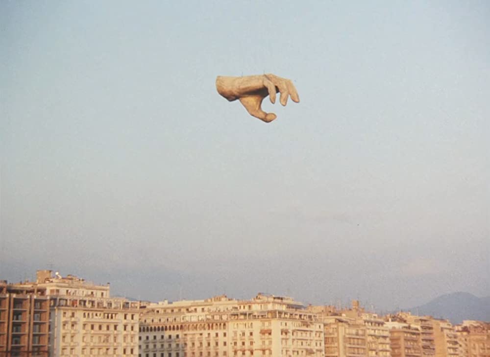 霧の中の風景の画像