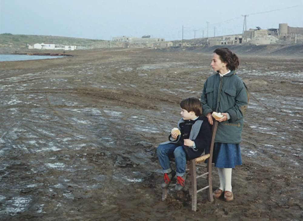 霧の中の風景の画像