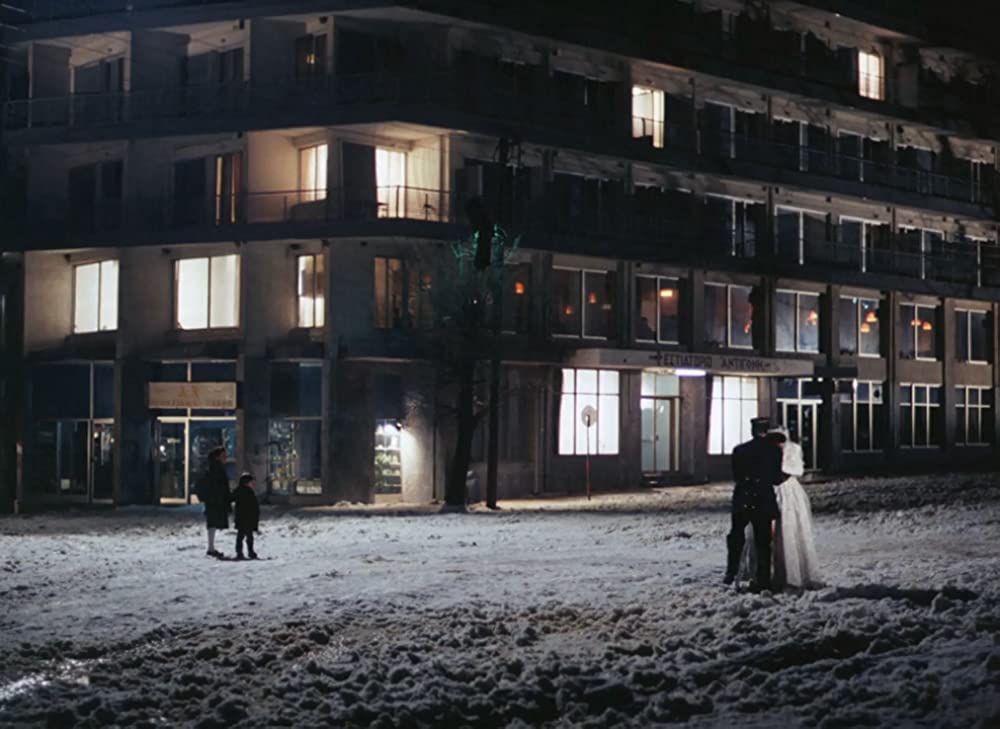 「霧の中の風景」Tania Palaiologou & Michalis Zekeの画像