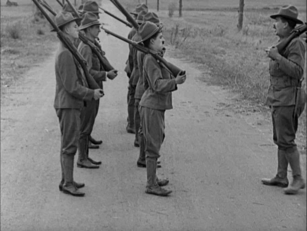担え銃／チャップリンの兵隊さんの画像