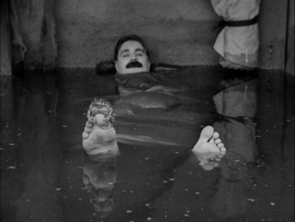 担え銃／チャップリンの兵隊さんの画像