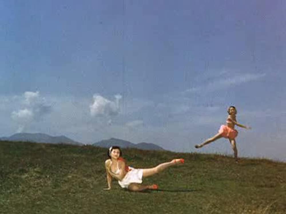 「カルメン故郷に帰る」小林トシ子 & 高峰秀子の画像