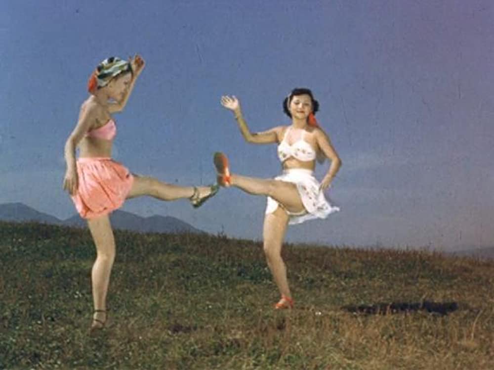 「カルメン故郷に帰る」小林トシ子 & 高峰秀子の画像