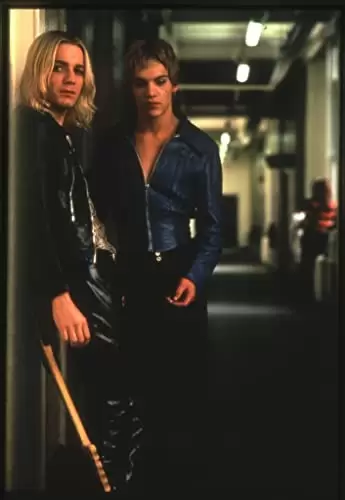 「ベルベット・ゴールドマイン」ユアン・マクレガー & ジョナサン・リース＝マイヤーズの画像
