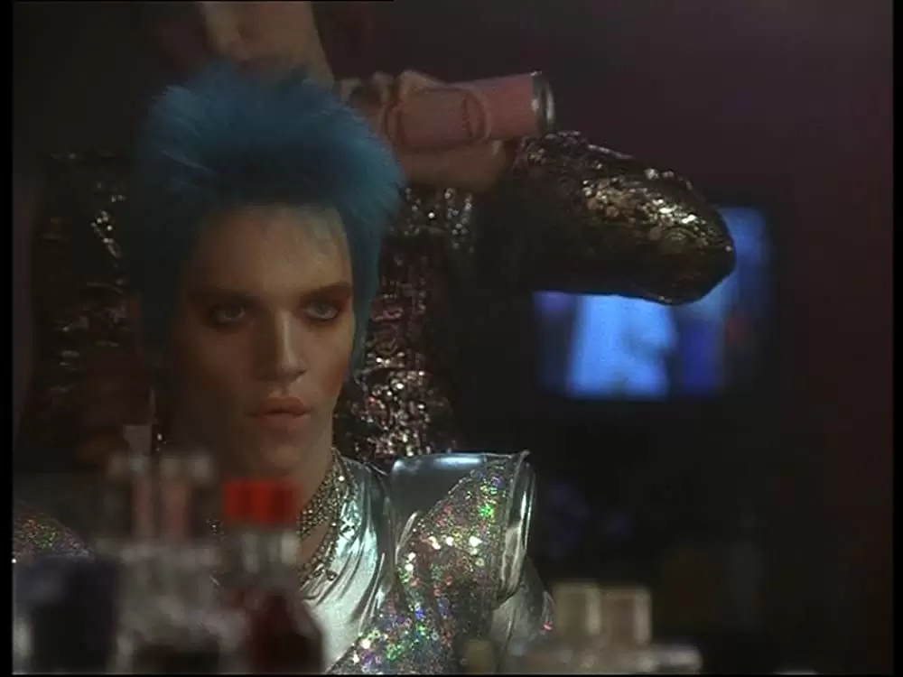 ベルベット・ゴールドマインの画像