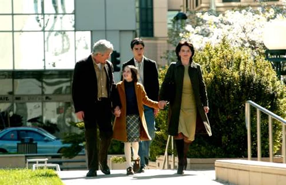 「綴り字のシーズン」リチャード・ギア & ジュリエット・ビノシュ & マックス・ミンゲラ & フローラ・クロスの画像