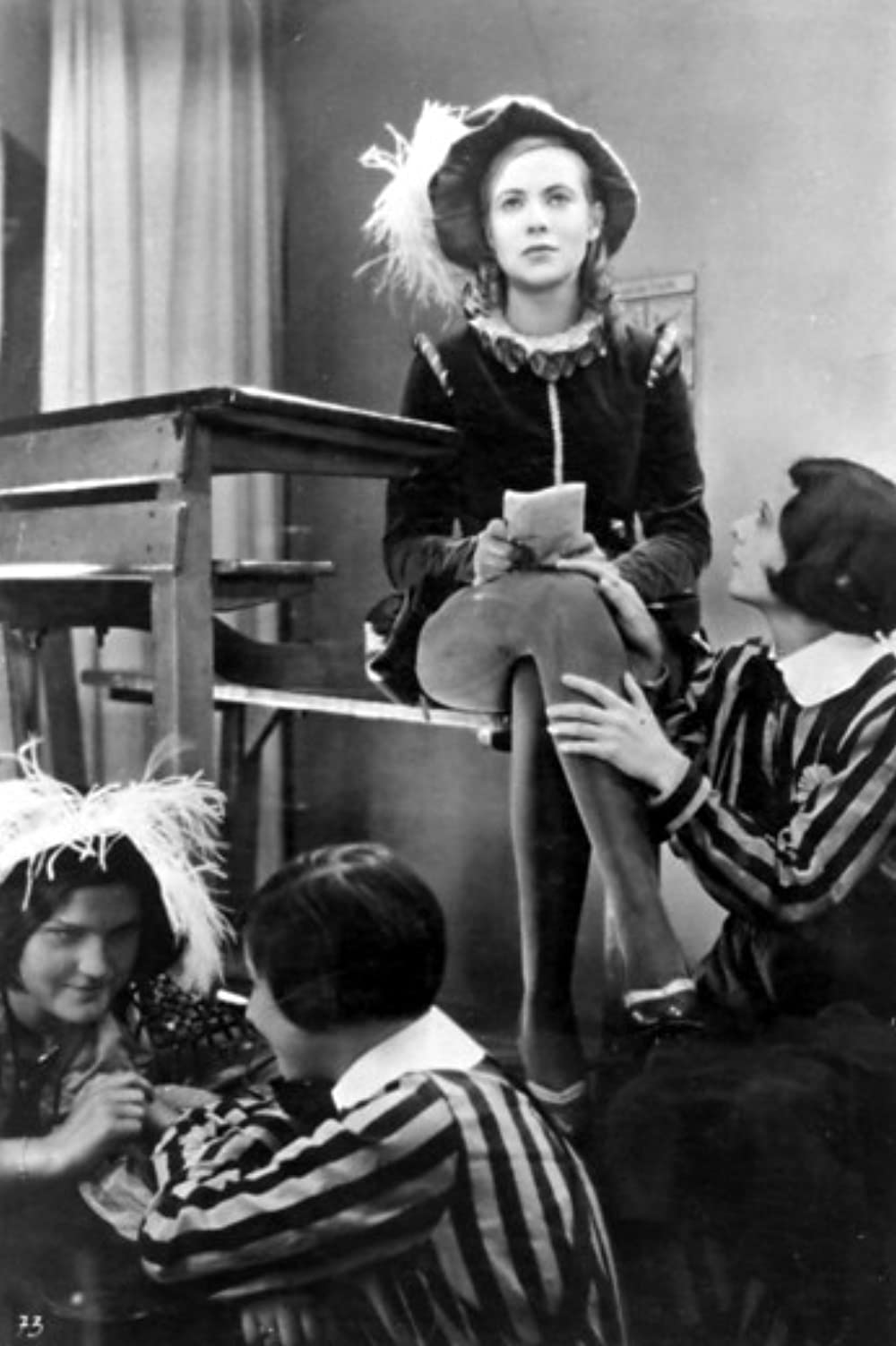 制服の処女の画像