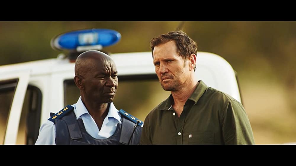 ミアとホワイトライオン 奇跡の1300⽇の画像