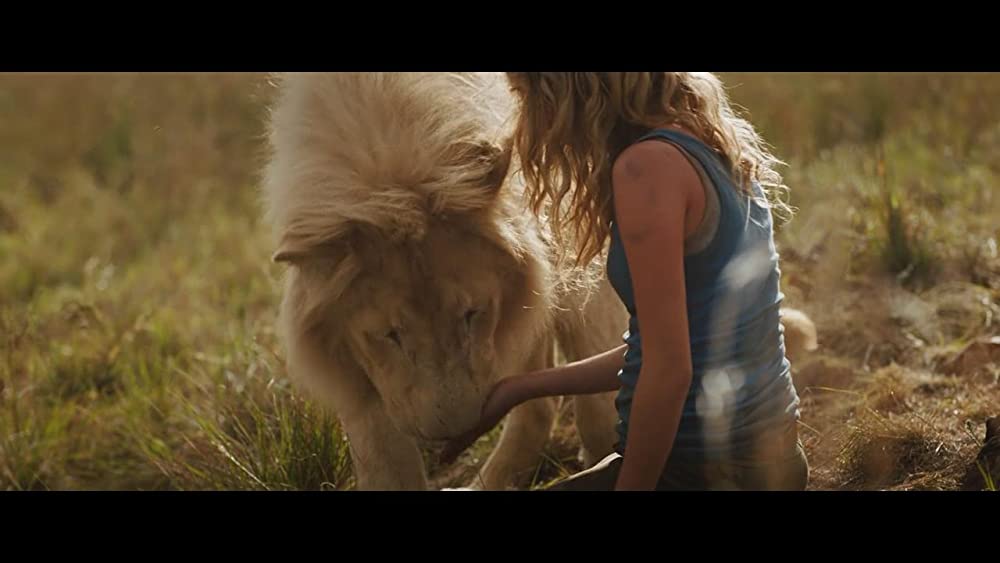 ミアとホワイトライオン 奇跡の1300⽇の画像