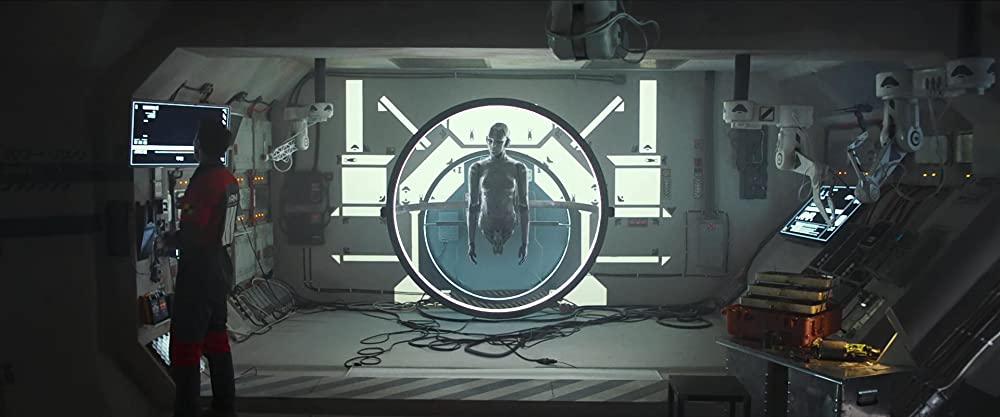 「アーカイヴ」テオ・ジェームズの画像