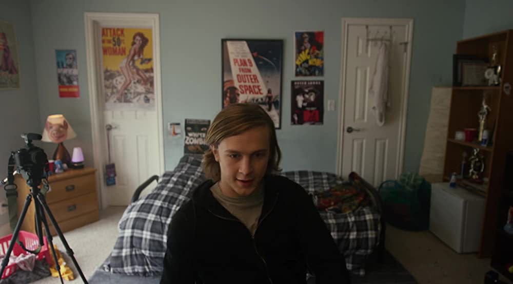 「グッド・ネイバー」ローガン・ミラーの画像