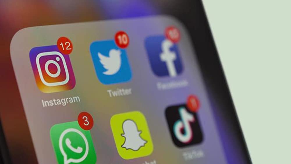 監視資本主義 デジタル社会がもたらす光と影の画像