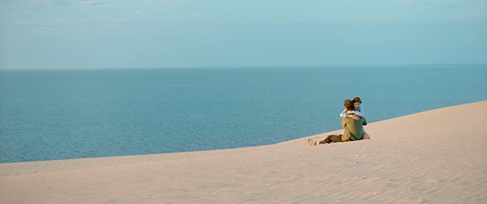 不倫する裸体の画像