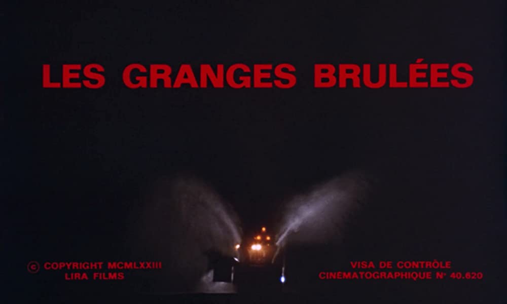 燃えつきた納屋の画像