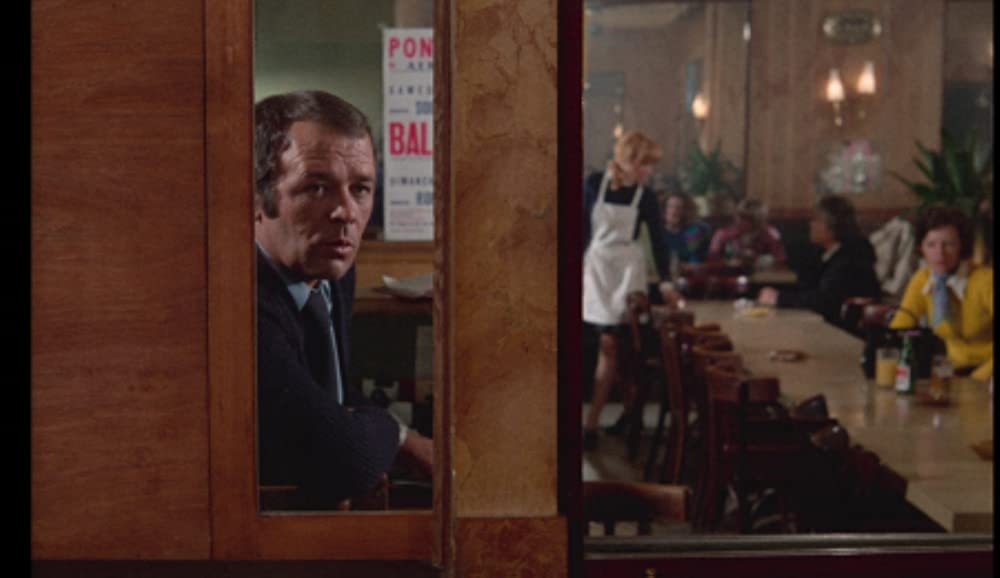 燃えつきた納屋の画像