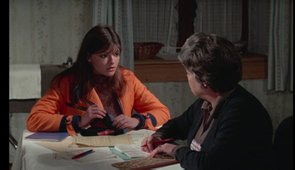 燃えつきた納屋の画像