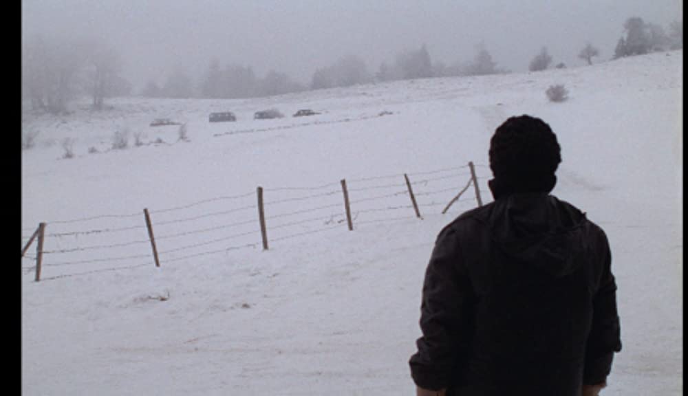 燃えつきた納屋の画像