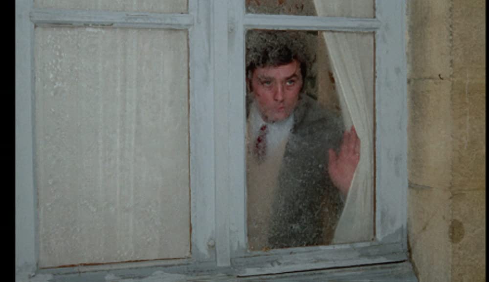 燃えつきた納屋の画像