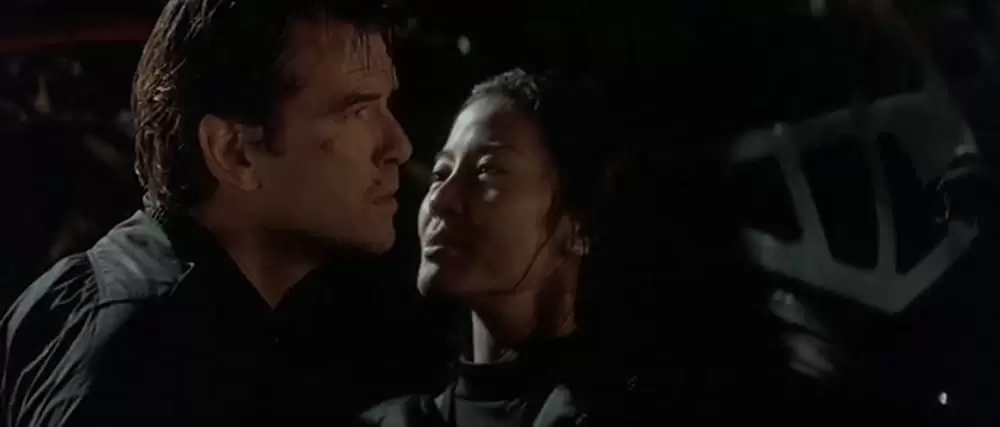 007／トゥモロー・ネバー・ダイの画像