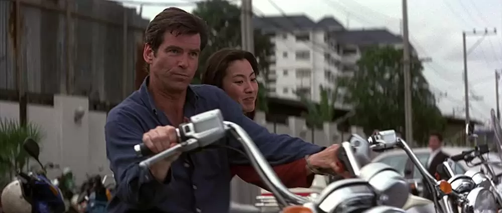 007／トゥモロー・ネバー・ダイの画像