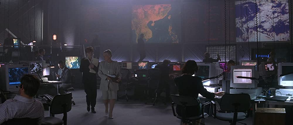 007／トゥモロー・ネバー・ダイの画像