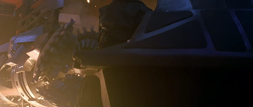 007／トゥモロー・ネバー・ダイの画像