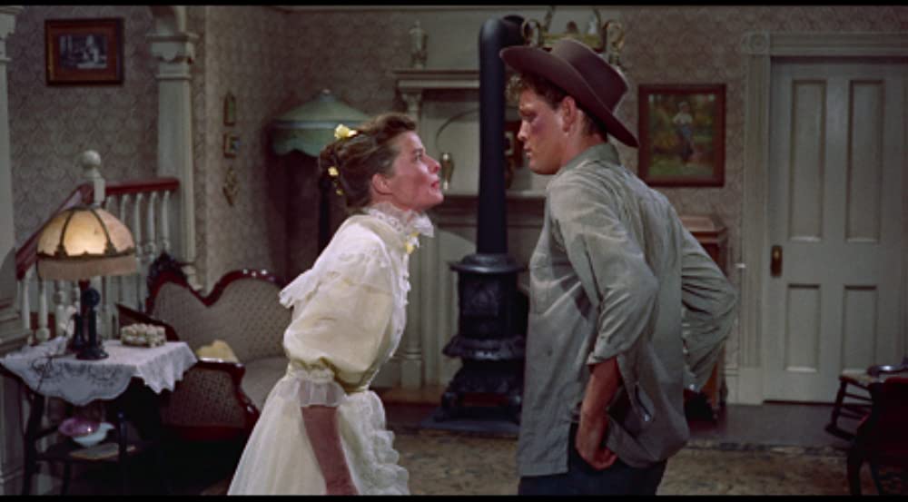 雨を降らす男の画像