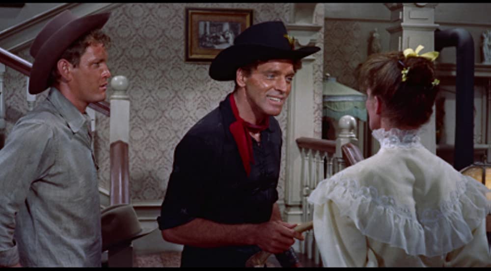 雨を降らす男の画像