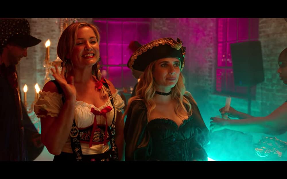 「ホリデーオンリー: とりあえずボッチ回避法?」ジェシカ・キャプショー & エマ・ロバーツの画像