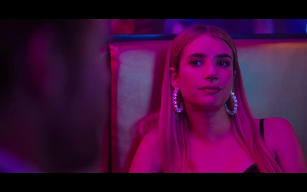 「ホリデーオンリー: とりあえずボッチ回避法?」エマ・ロバーツ & ルーク・ブレイシーの画像