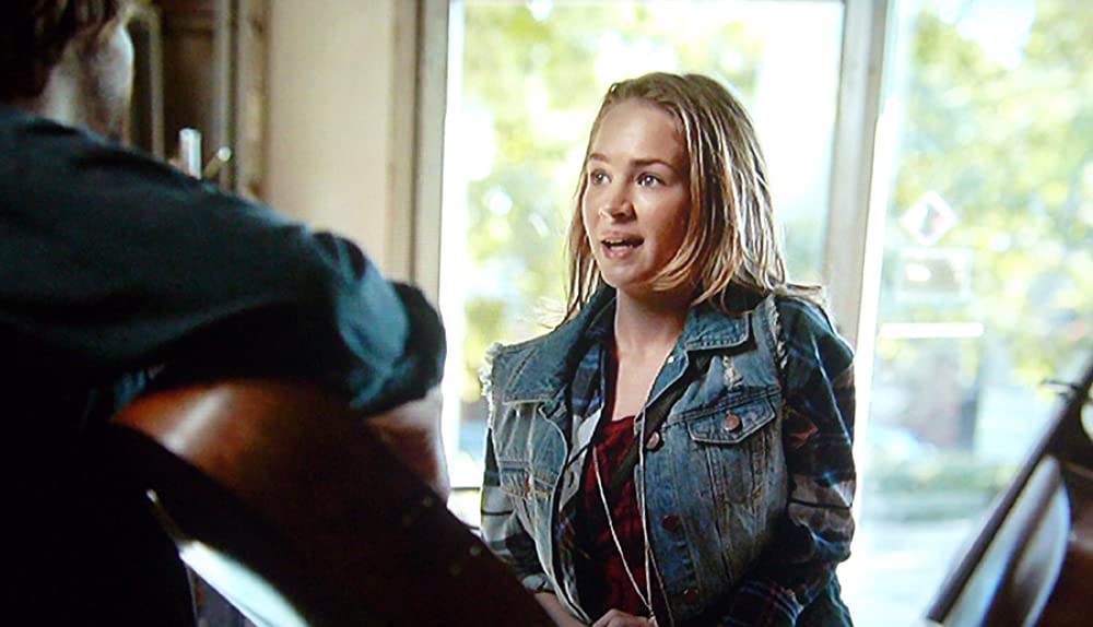 「アスク・ミー・エニシング 彼女の告白」ブリット・ロバートソンの画像