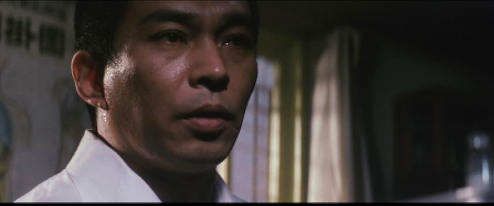 男の顔は履歴書の画像