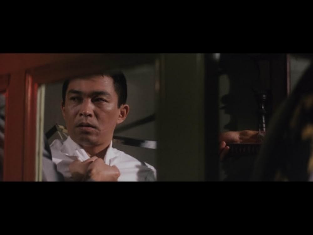 男の顔は履歴書の画像